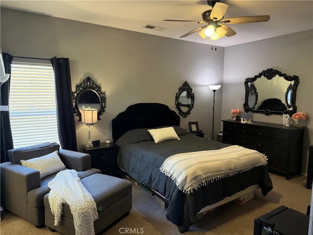 15993 CARMELIA DRIVE Victorville, CA 92394
