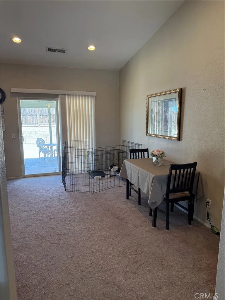 15993 CARMELIA DRIVE Victorville, CA 92394