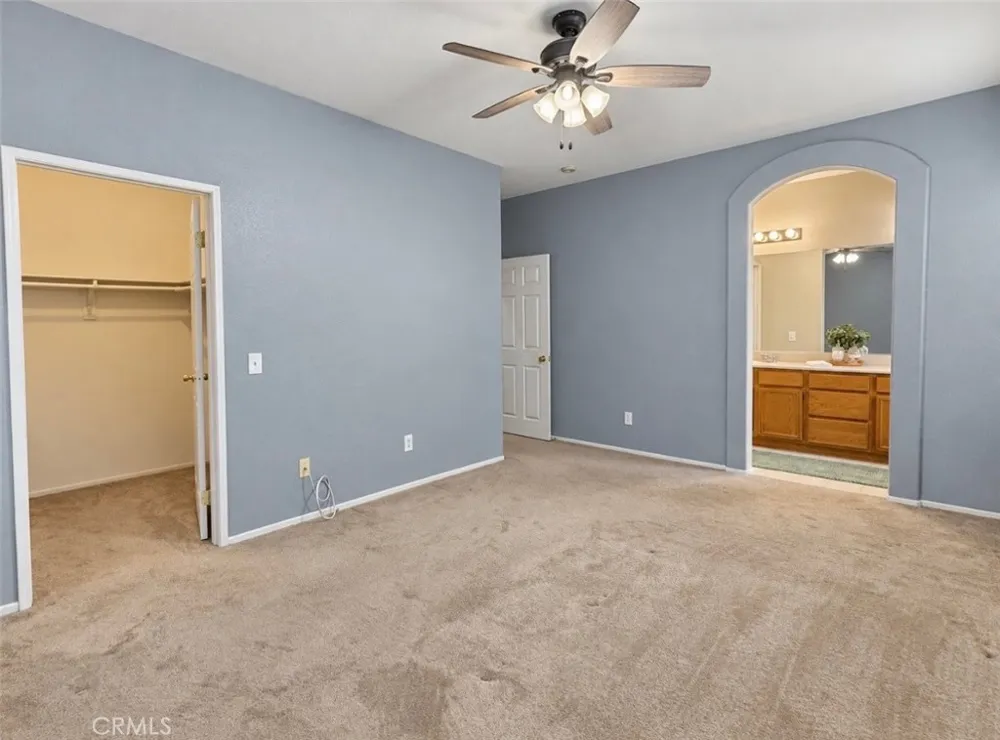 15993 CARMELIA DRIVE Victorville, CA 92394
