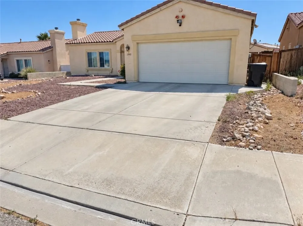 15993 CARMELIA DRIVE Victorville, CA 92394
