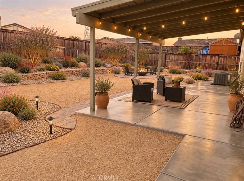 15993 CARMELIA DRIVE Victorville, CA 92394