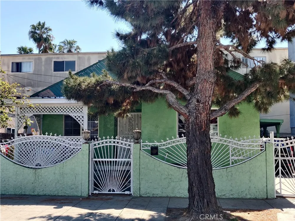 636 E 7th Street Long Beach, CA 90813