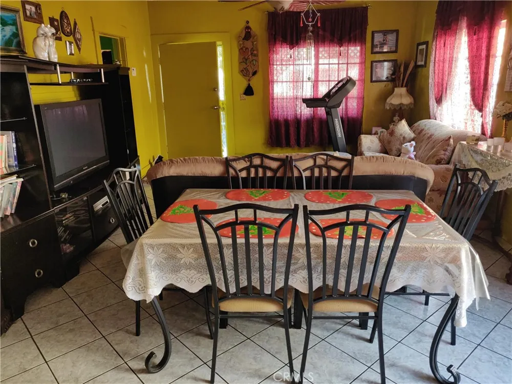 636 E 7th Street Long Beach, CA 90813