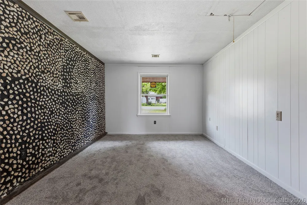 551 Delaware Avenue Ramona, OK 74061
