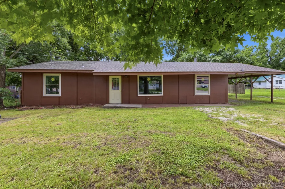 551 Delaware Avenue Ramona, OK 74061