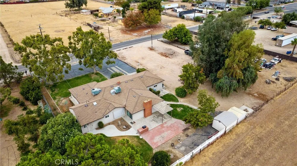 1714 Blythe Fresno, CA 93722