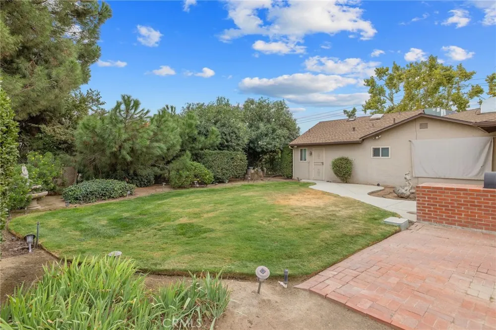 1714 Blythe Fresno, CA 93722