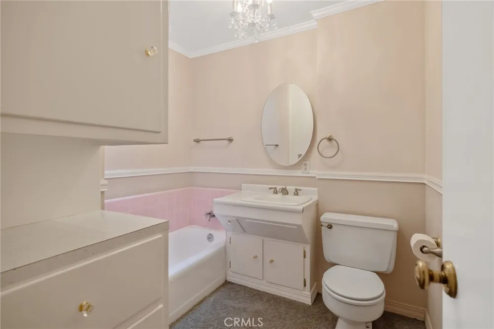 1714 Blythe Fresno, CA 93722