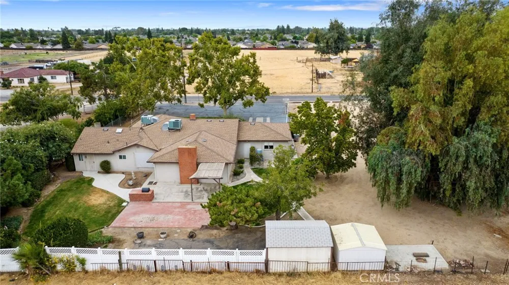 1714 Blythe Fresno, CA 93722