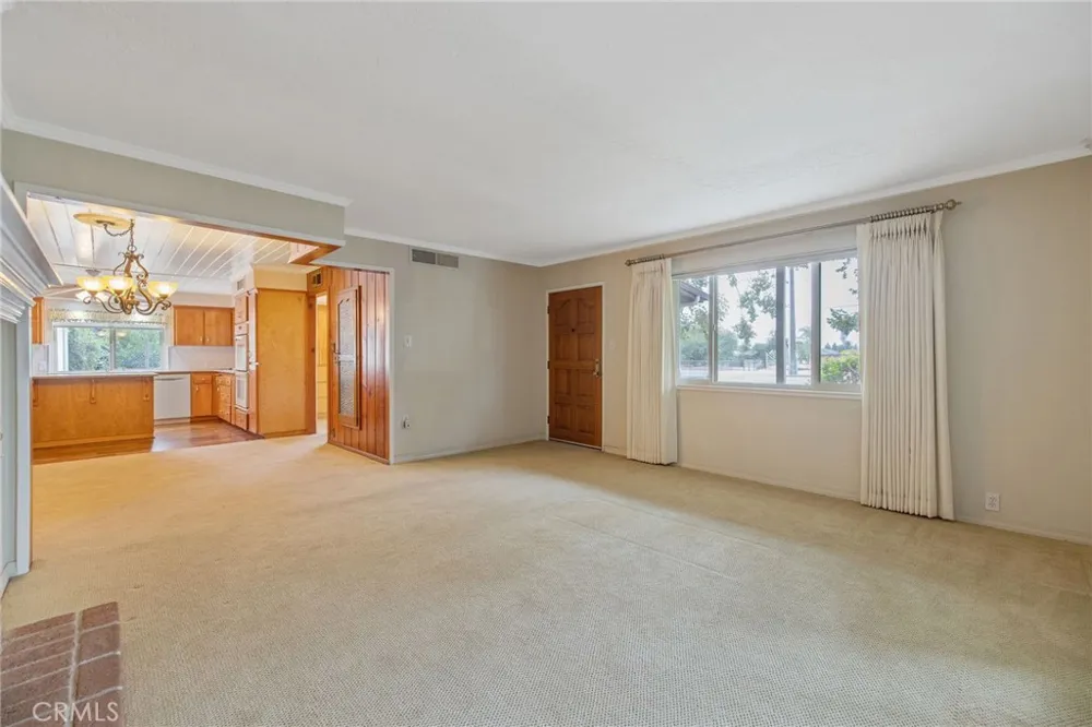 1714 Blythe Fresno, CA 93722