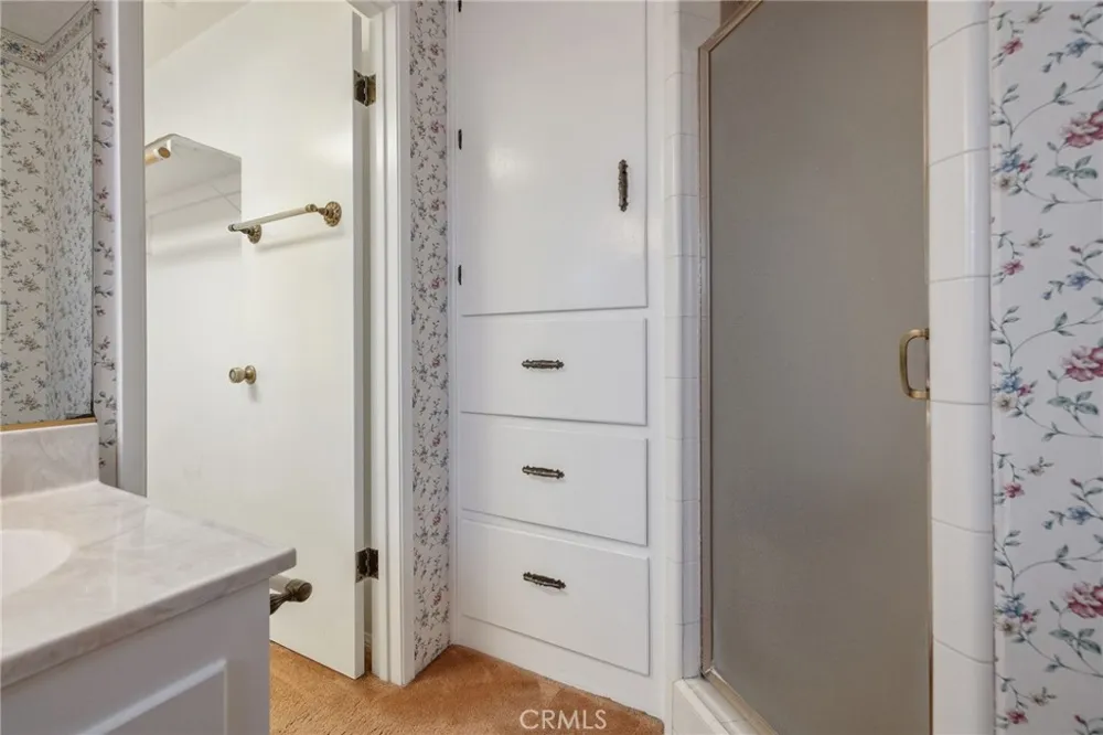 1714 Blythe Fresno, CA 93722