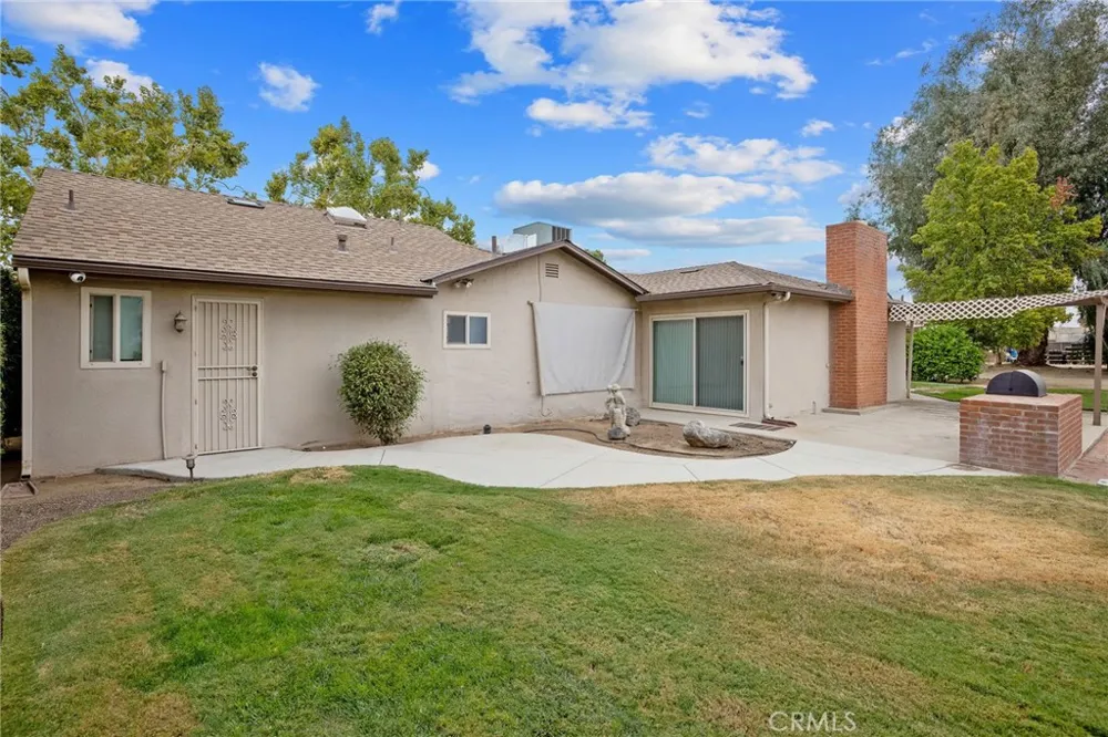 1714 Blythe Fresno, CA 93722