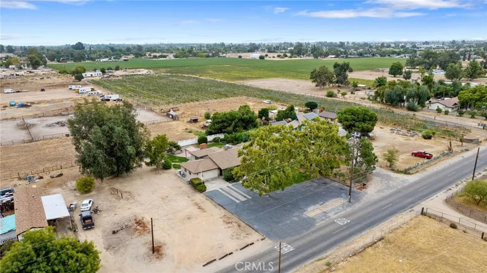 1714 Blythe Fresno, CA 93722
