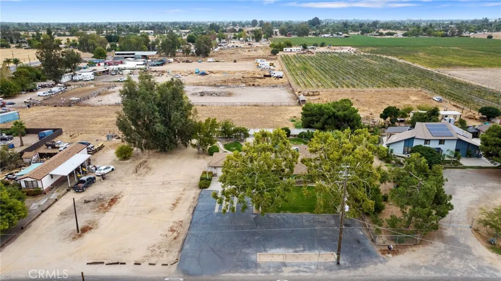 1714 Blythe Fresno, CA 93722