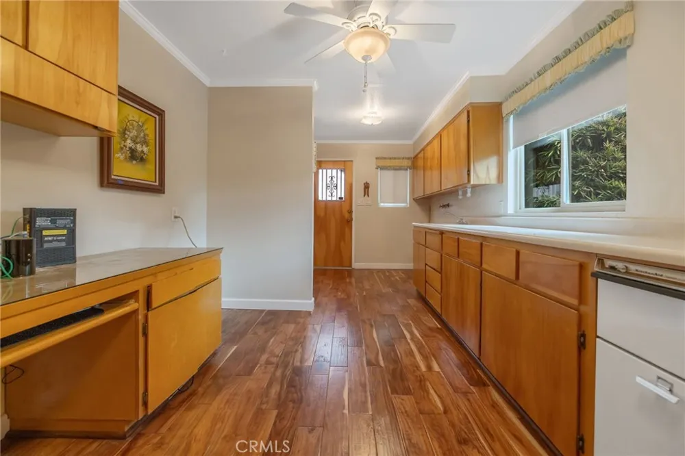1714 Blythe Fresno, CA 93722