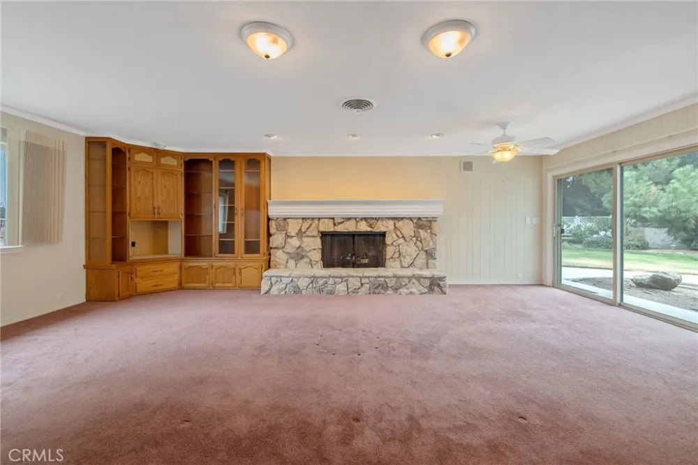 1714 Blythe Fresno, CA 93722
