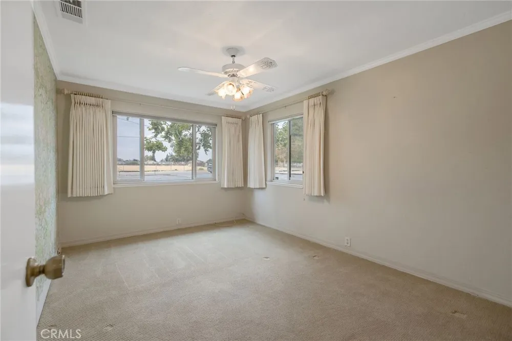 1714 Blythe Fresno, CA 93722