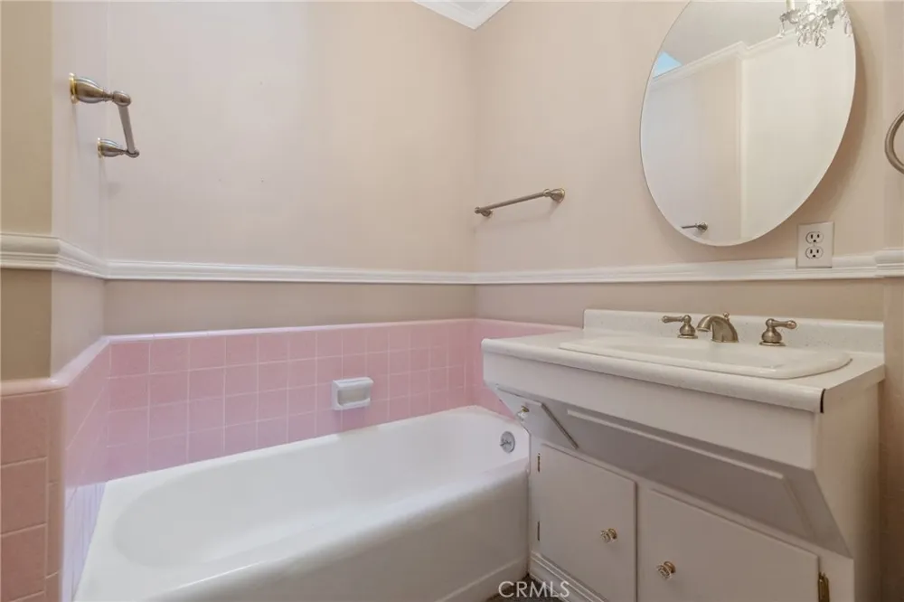 1714 Blythe Fresno, CA 93722