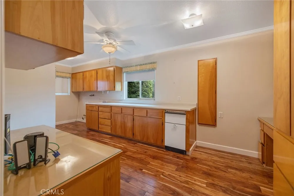 1714 Blythe Fresno, CA 93722