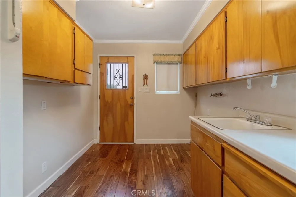1714 Blythe Fresno, CA 93722