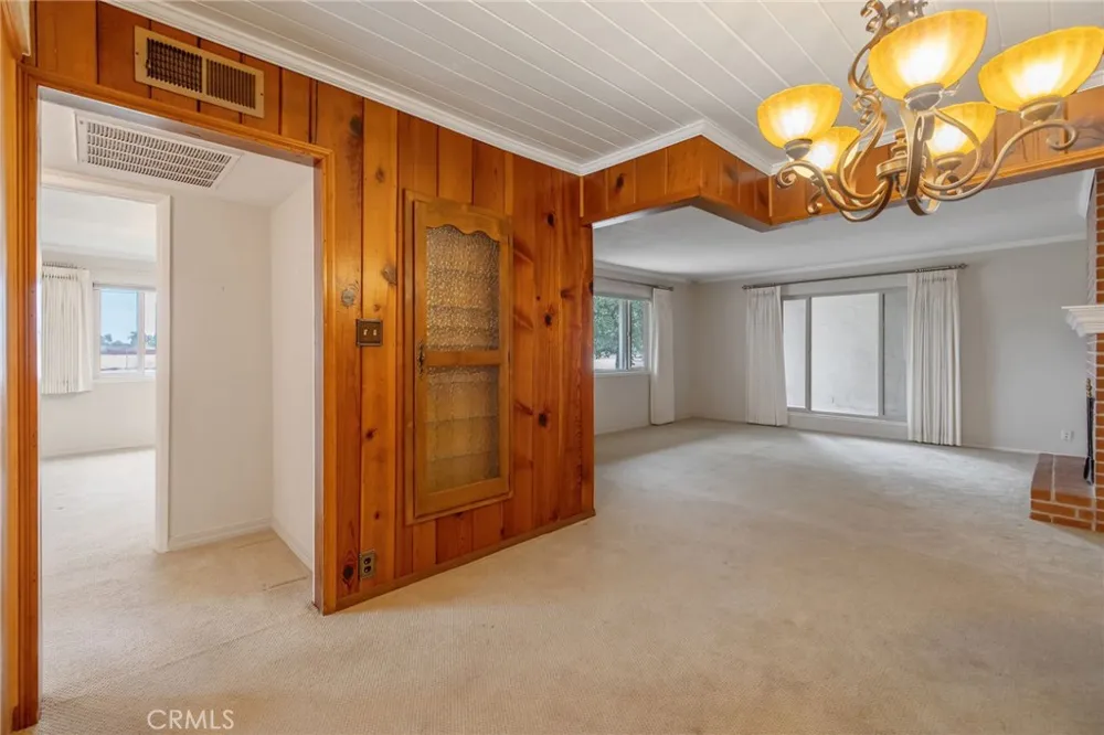 1714 Blythe Fresno, CA 93722