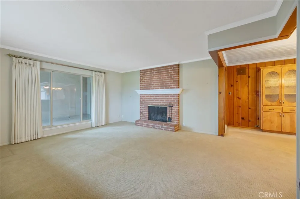 1714 Blythe Fresno, CA 93722