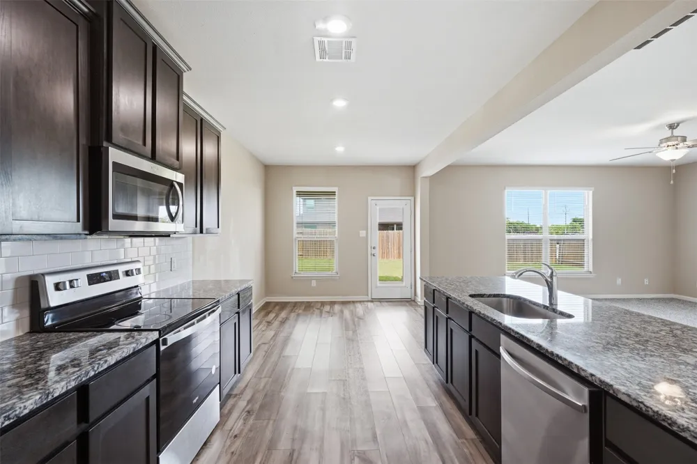 1000 Tumbleweed Trail Crowley, TX 76036