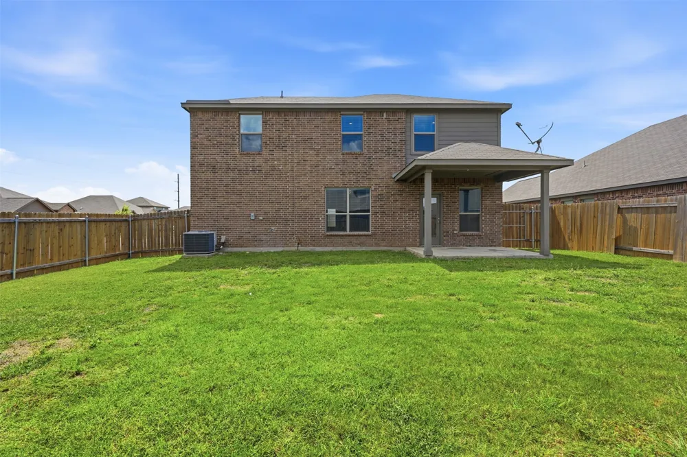 1000 Tumbleweed Trail Crowley, TX 76036