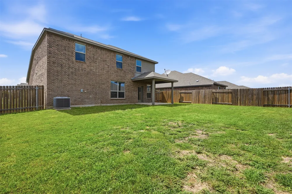 1000 Tumbleweed Trail Crowley, TX 76036