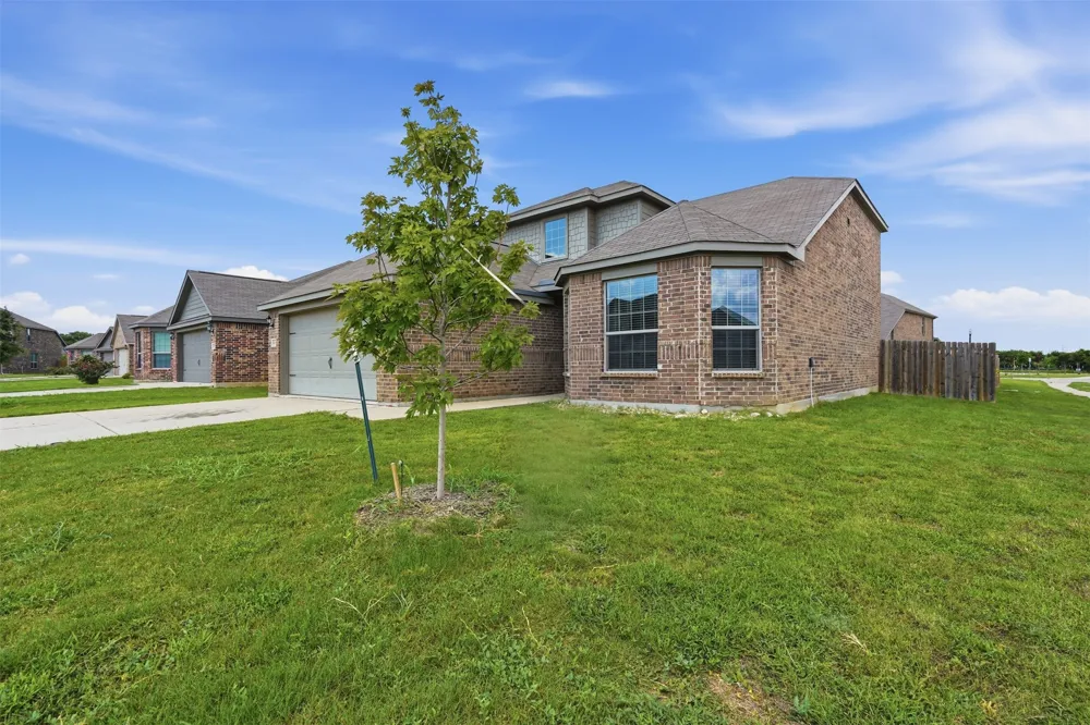 1000 Tumbleweed Trail Crowley, TX 76036