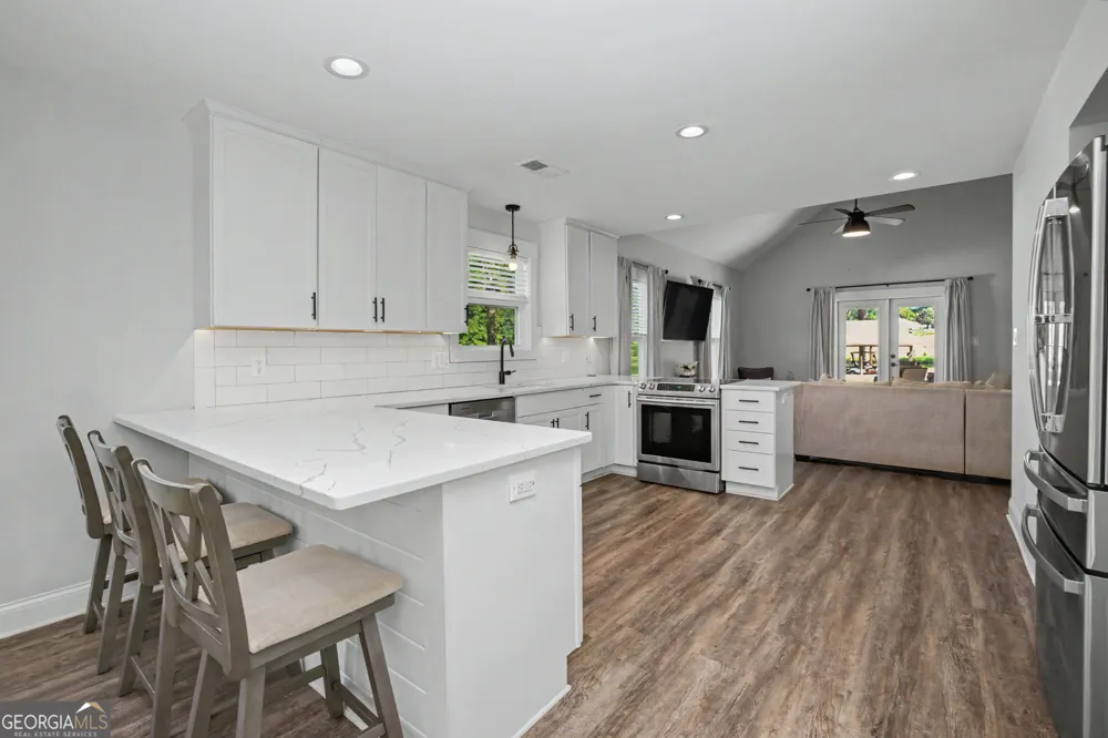 137 Lynch RD Brooks, GA 30205