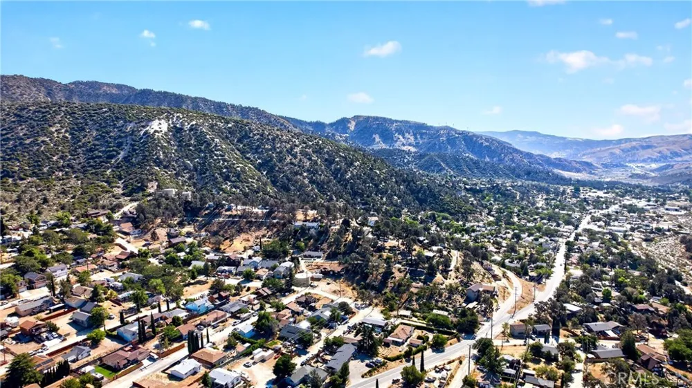 4001 Los Padres Frazier Park, CA 93225