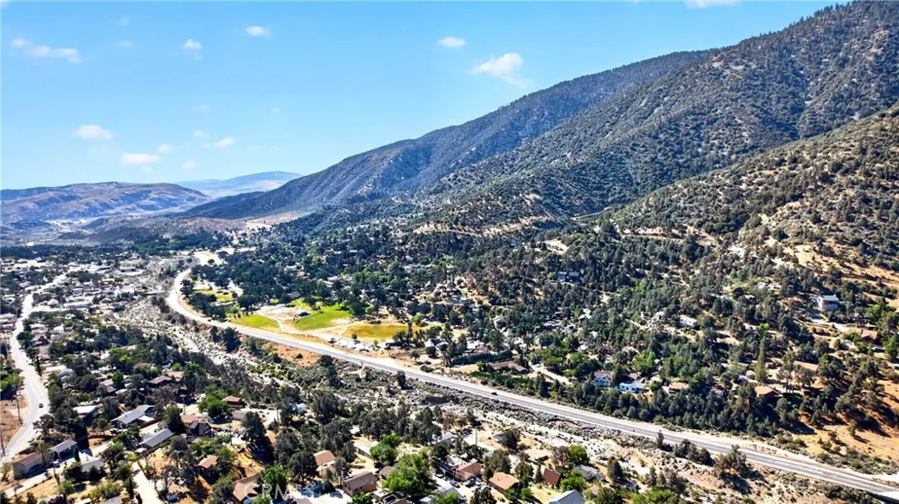 4001 Los Padres Frazier Park, CA 93225