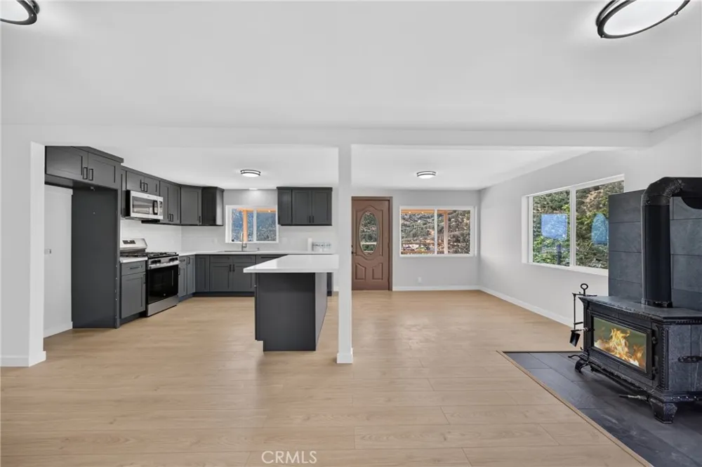 4001 Los Padres Frazier Park, CA 93225