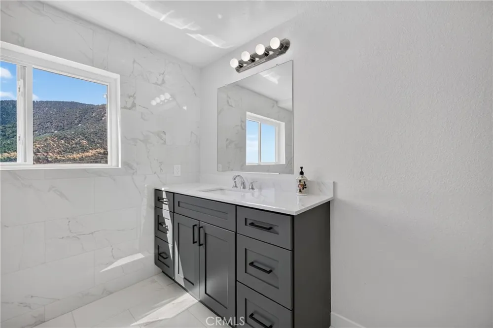 4001 Los Padres Frazier Park, CA 93225