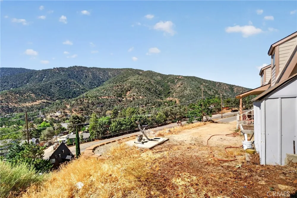 4001 Los Padres Frazier Park, CA 93225