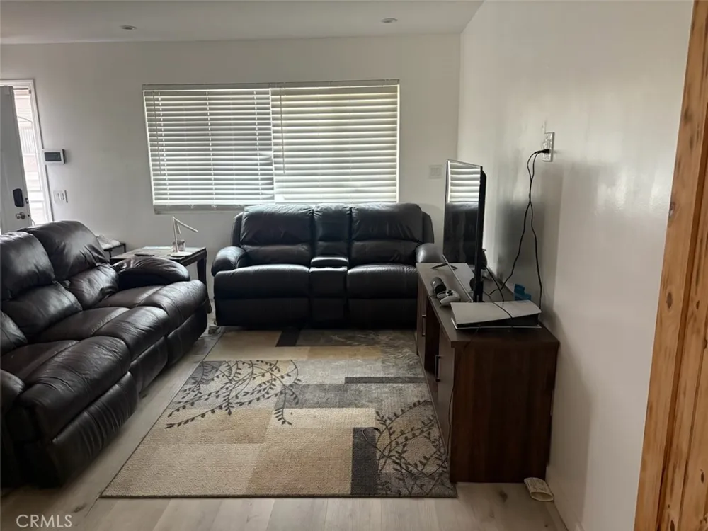 3490 Rainbow Lane Highland, CA 92346