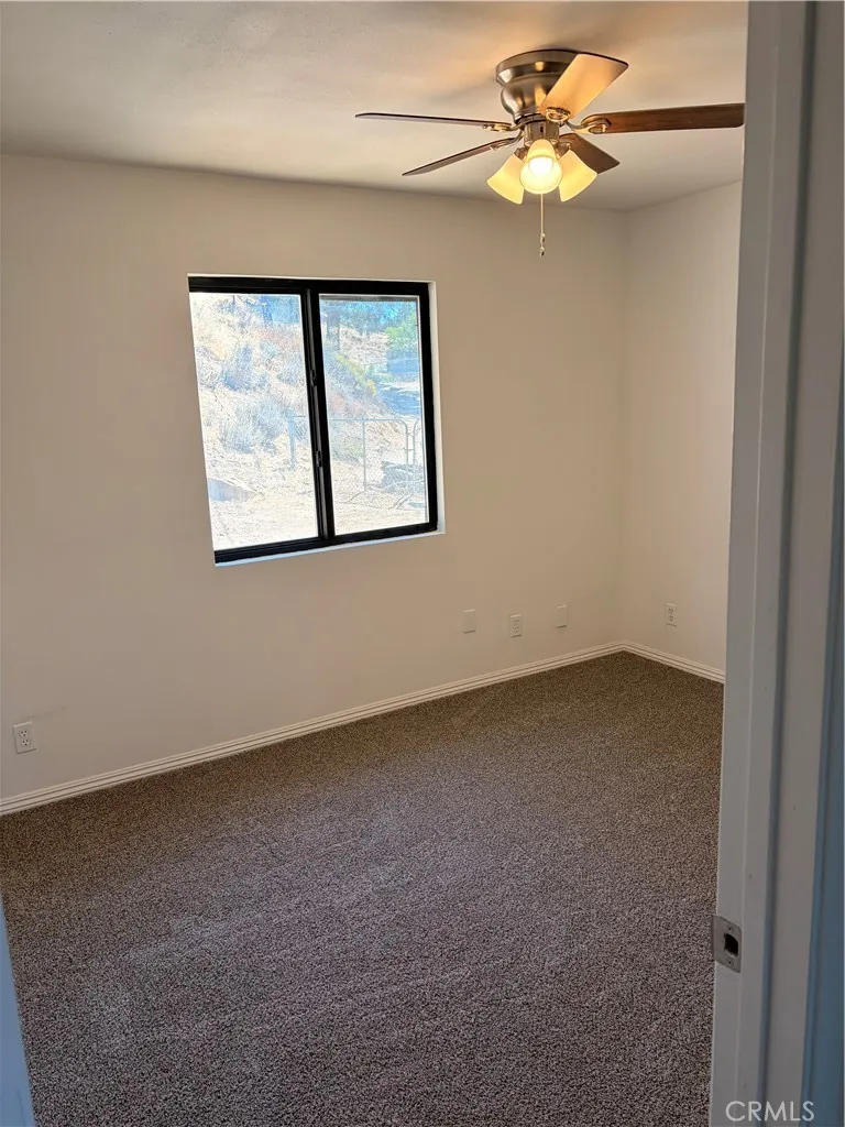 103 Mardella Wofford Heights, CA 93285