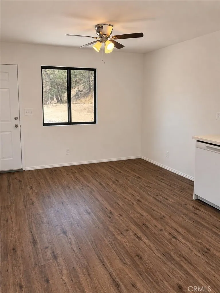 103 Mardella Wofford Heights, CA 93285
