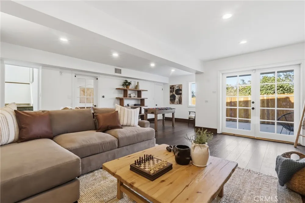 2 Hitching Post Rolling Hills Estates, CA 90274