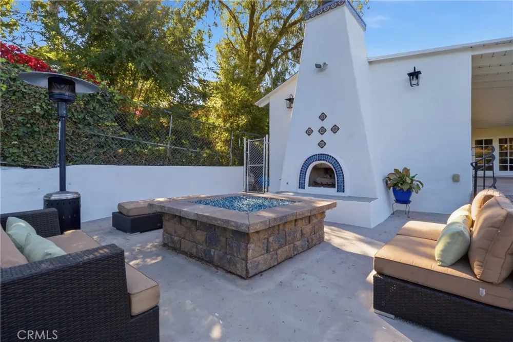 2 Hitching Post Rolling Hills Estates, CA 90274