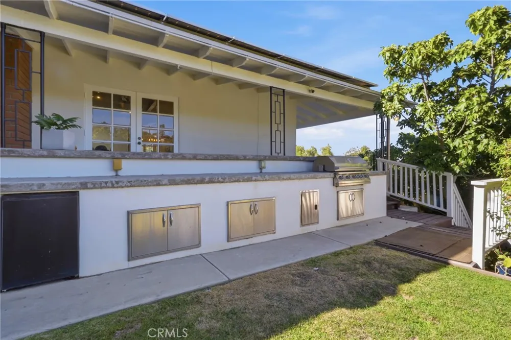 2 Hitching Post Rolling Hills Estates, CA 90274