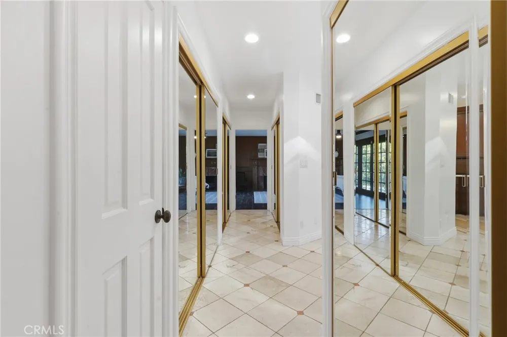 2 Hitching Post Rolling Hills Estates, CA 90274