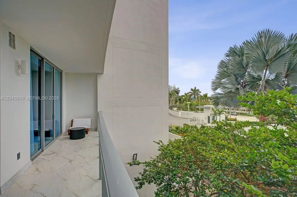 3300 NE 188th St #210 Aventura, FL 33180