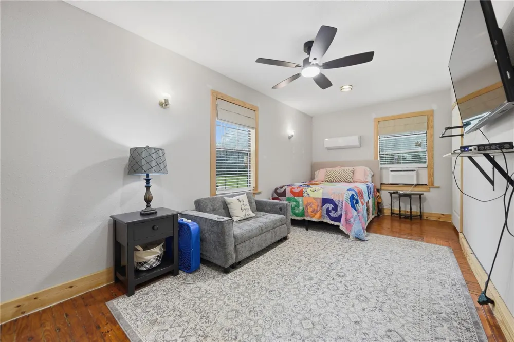 562 W Hwy 290 West Carmine, TX 78932