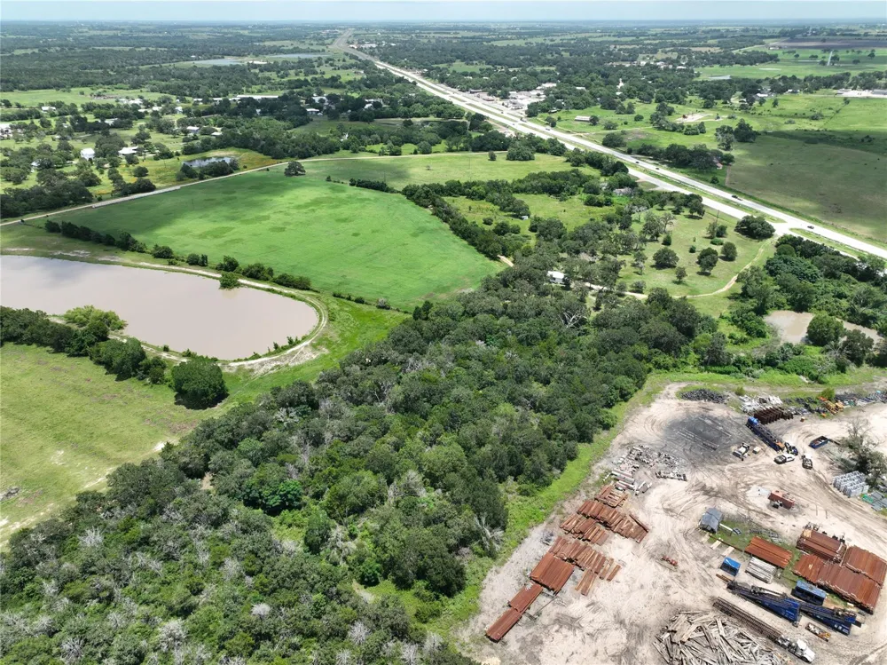 562 W Hwy 290 West Carmine, TX 78932