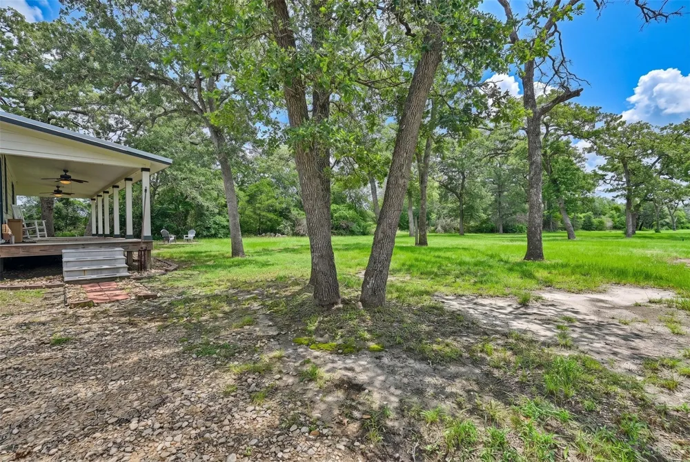 562 W Hwy 290 West Carmine, TX 78932