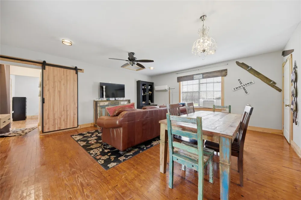 562 W Hwy 290 West Carmine, TX 78932