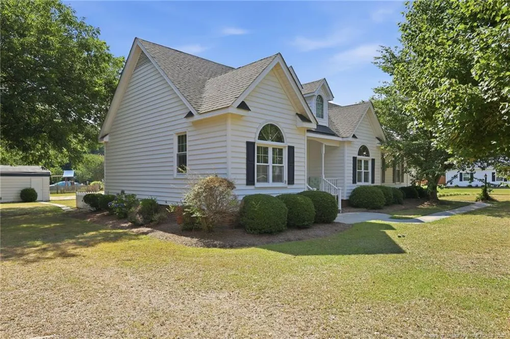 1118 Warren Road Erwin, NC 28339