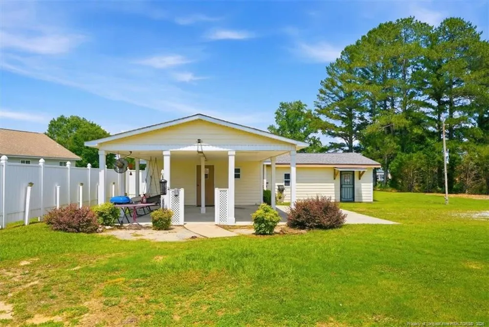 112 Rennert Road Lumberton, NC 28360